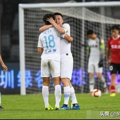 足球一方上场多少人