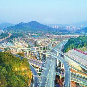 康定7月底怎么样
