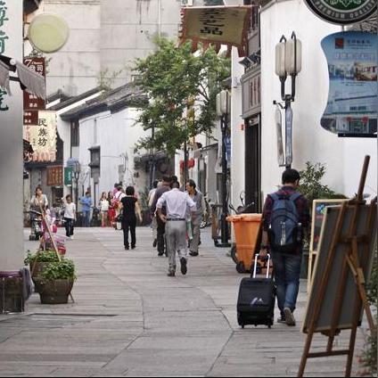 杭州一日逛吃的相关长尾关键词有哪些