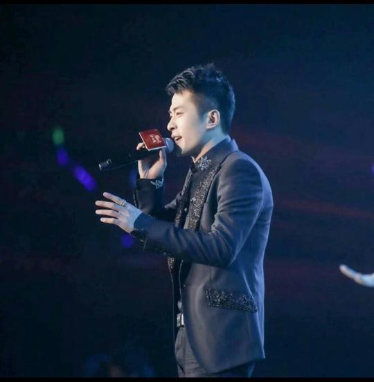 快手“带货一哥”被封杀？女徒弟“替父出征”，希望王者归来