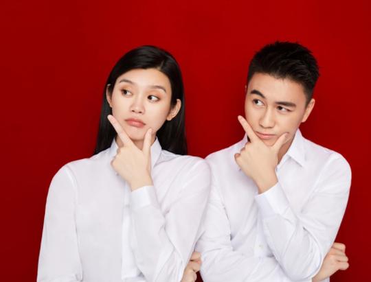 何猷君求婚奚梦瑶两个月后领证，他的前女友却感情失意回炉选秀