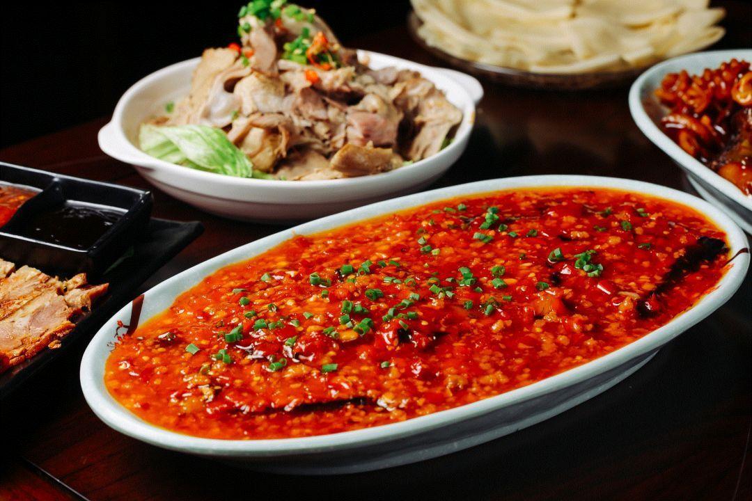 聊什么美食（聊天如何找话题）