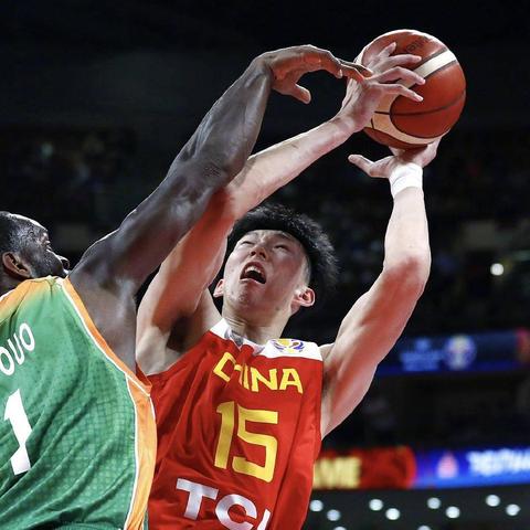 从不参与防守的足球运动员的长尾关键词有哪些