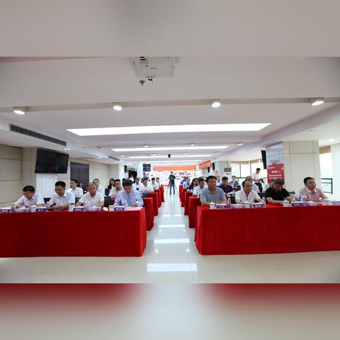 有人认为南宁那马万有国际文旅项目只是圈地卖房产的，你怎么看？