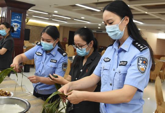 许昌市中级人民法院开展“传统节日印象端午”主题活动