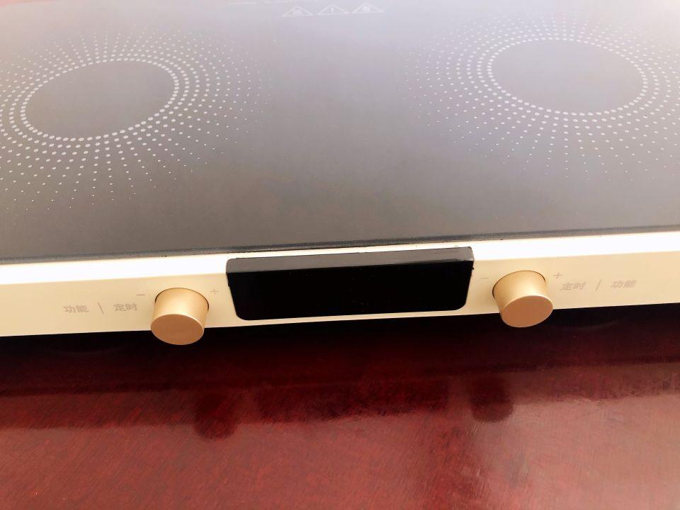电磁炉中间凸起原因