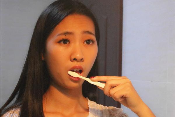 什么时候给孩子刷牙最好