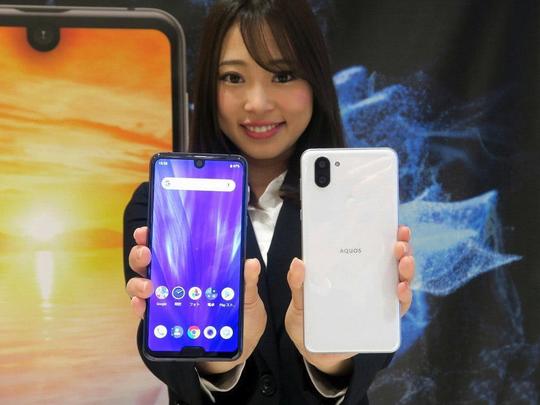 骁龙855+2k屏幕+120hz刷新率，配置真香，但价格实在难接受