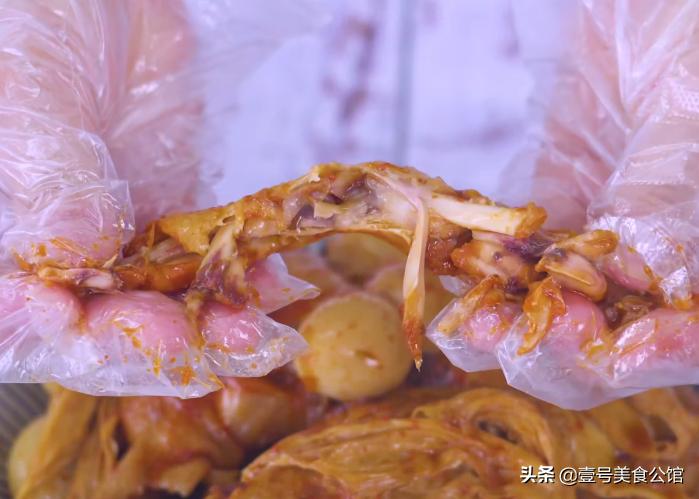 用电饭煲能做什么美食（电饭煲剩饭怎么和新鲜米饭同时煮）