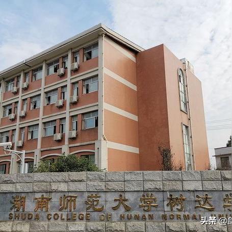 武汉市第一场考试是什么