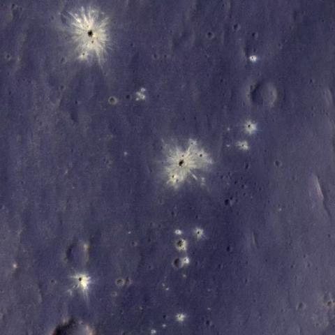 来自火星的足球运动员的长尾关键词有什么