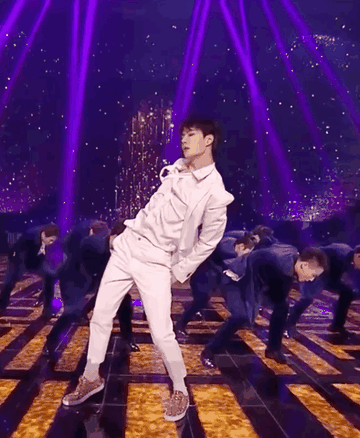 佛山市爱跳舞的帅哥有哪些