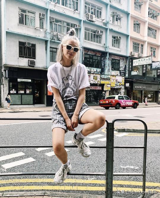 不秀身材怎么做潮女？冠希哥助手虎姐教你港风鞋头怎么搭