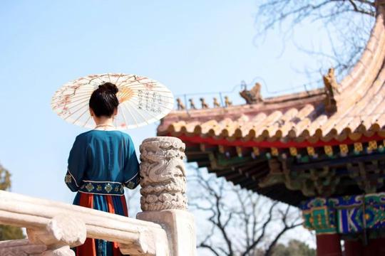 纳兰容若的词，与你初见，便惊艳一生