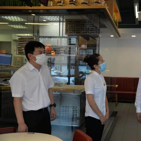 大连市哪个超市好一点啊