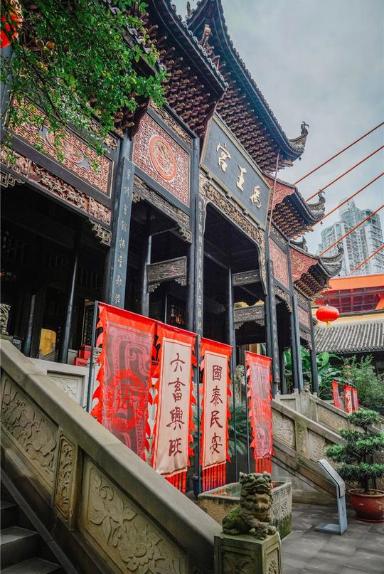 重庆冷门景点，穿越时空的法式建筑，隐藏在主城区的百年老洋房