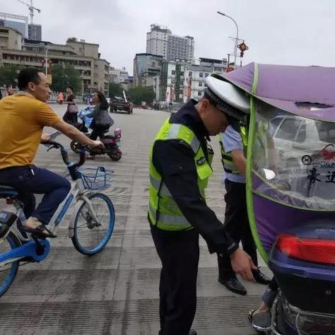 桂林市哪里有脚踏三轮车批发市场？