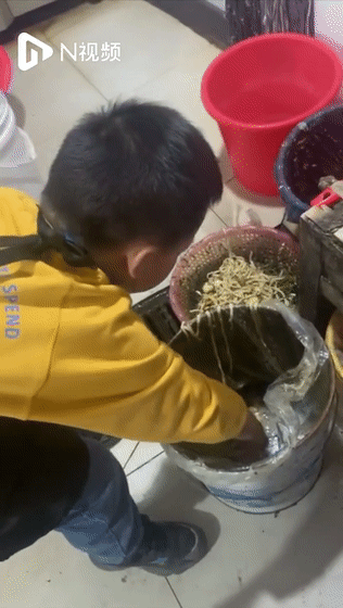 小孩的口特别的臭的原因是什么