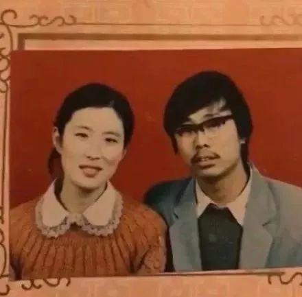 这是一张我父母的照片