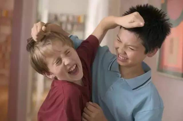 父母脾气暴躁对孩子影响大吗 父母脾气暴躁对孩子影响大吗