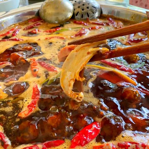 藏在成都市井里的火锅的长尾关键词有哪些