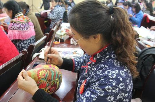 巧手剪出新时代|延安市第二届妇女手工艺大赛在安塞区举办