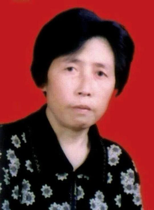 老干妈陶华碧：不识字，中年守寡，49岁创业成功，后继无人