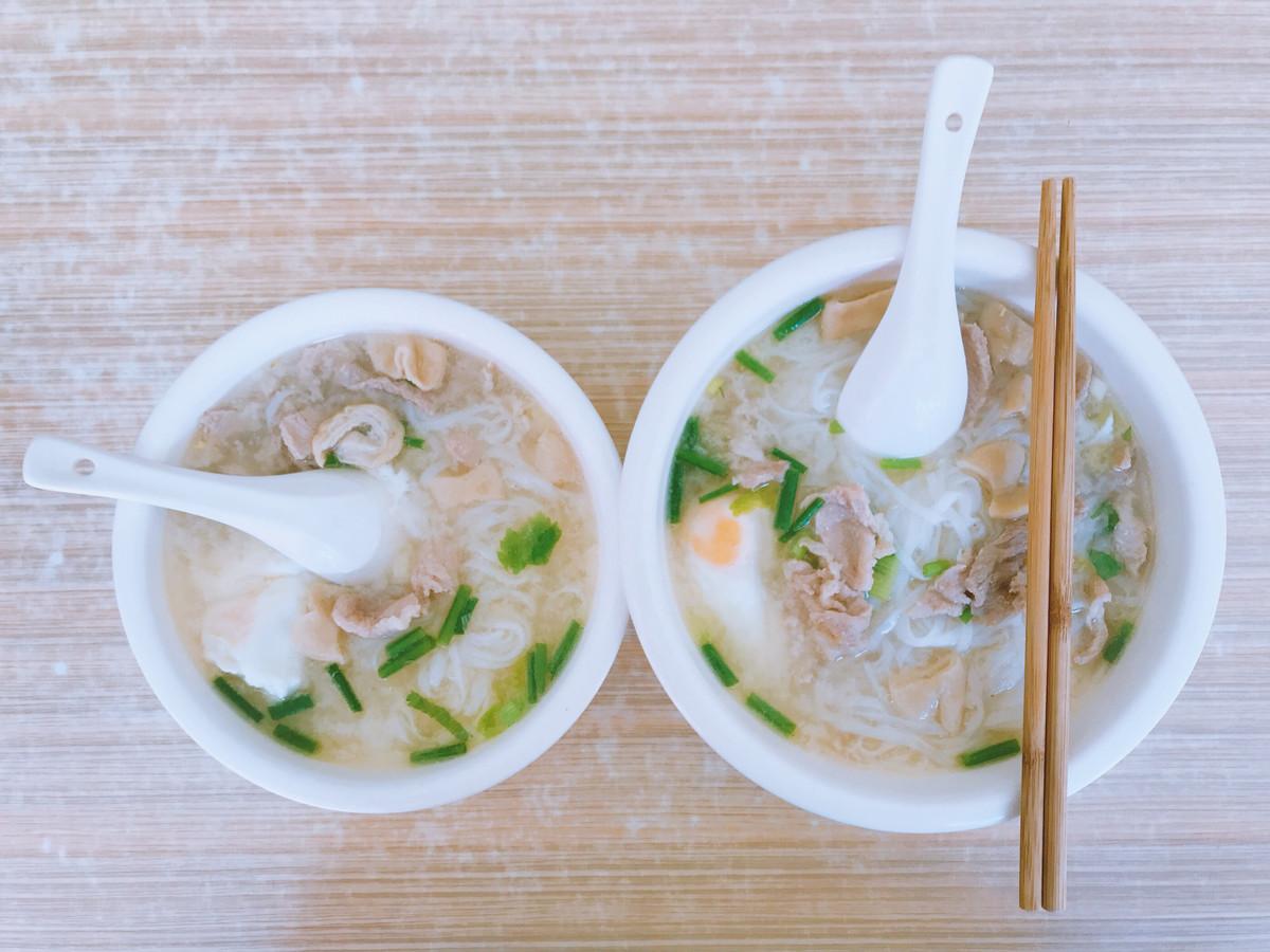 早餐吃什么变美食（火爆的早餐店旁做什么生意好）