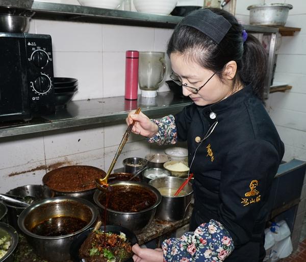 怎么注册自己的店名个人营业执照怎么办理