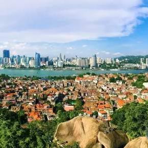 为什么感觉莆田话（潮汕祖籍）跟潮汕话差别很大，相反泉州地区与厦门方言却跟潮汕话相似？