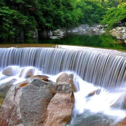 桂林市瀑布饭店在哪里啊