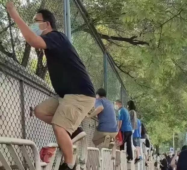 小孩开学了家长怎么发表朋友圈