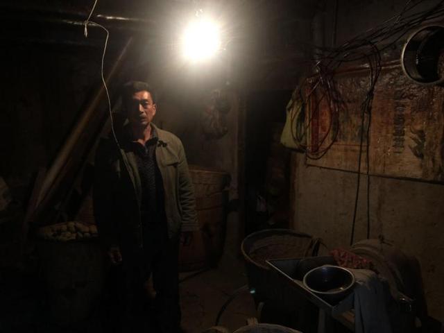 孩子被缝隙卡住怎么办好