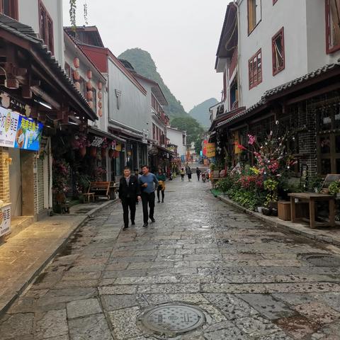 到桂林市西街怎么走方便