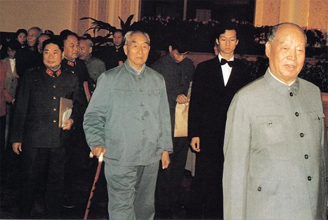 女宝宝起名姓傅怎么取(女主叫安清男主姓傅小说)