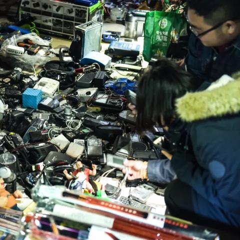 兰州古玩鬼市的相关长尾关键词有哪些