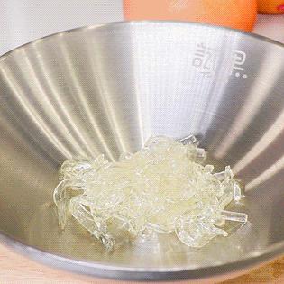 福建泉州靠什么