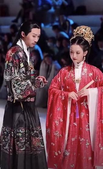“华裳九州”走秀视频，让我看到了很多人对汉服圈“龌龊”的恶意