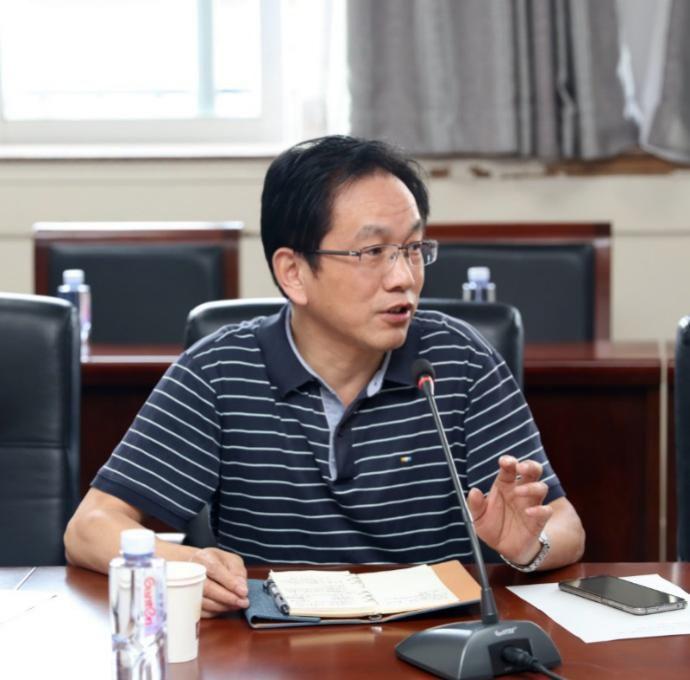 深圳中学排行榜单揭晓：哪些学校跻身全国前十？