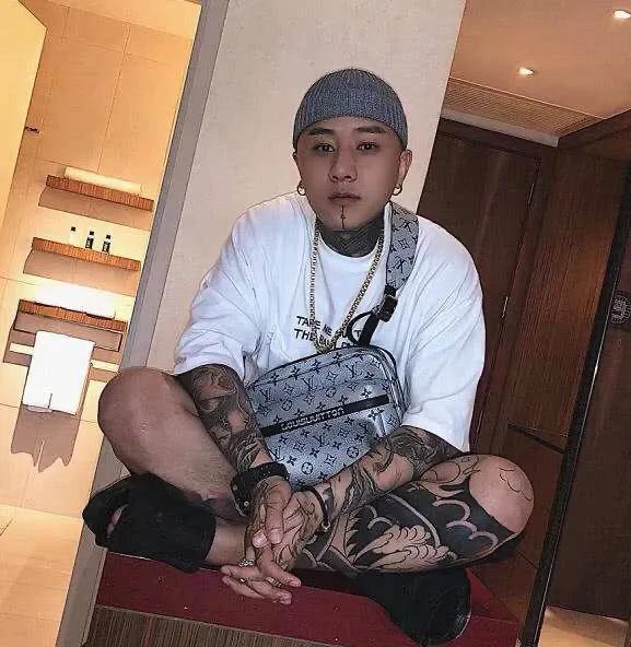 辛巴辛有志发全员信
,辛巴辛有志上新闻-图1 辛巴辛有志发全员信
,辛巴辛有志上新闻-图1