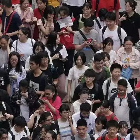 福建高中复读补习收费的相关长尾关键词有哪些