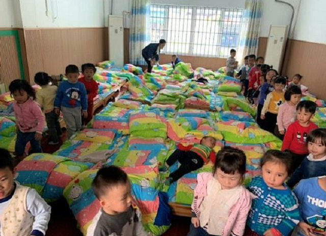 孩子可以穿睡衣上幼儿园吗