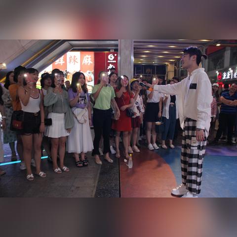 重庆坐飞机住哪个区域