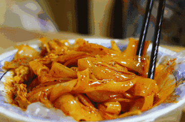 哇哦！宝鸡擀面皮变身“coldnoodles”
