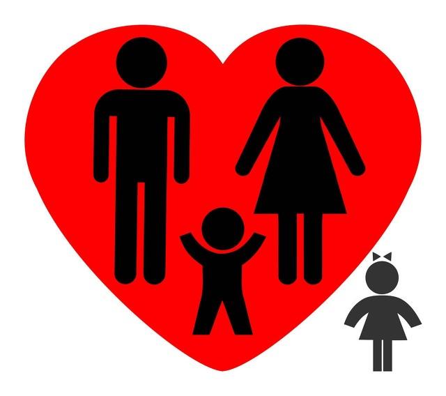 丈夫重男轻女逼生三胎怎么回事