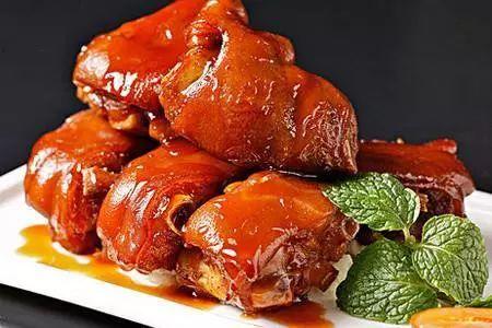 苏州有什么特产美食（苏州评弹在音乐上有什么特色）