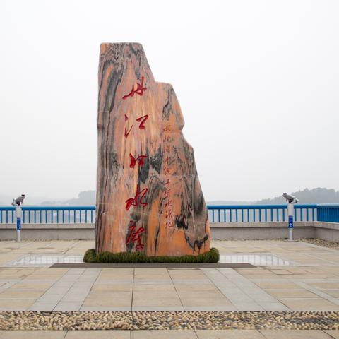 什么天气去西湖最美