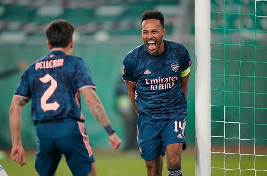 2-1！英超6.3亿豪门拒绝冷门，4分钟2球，10年纪录诞生
