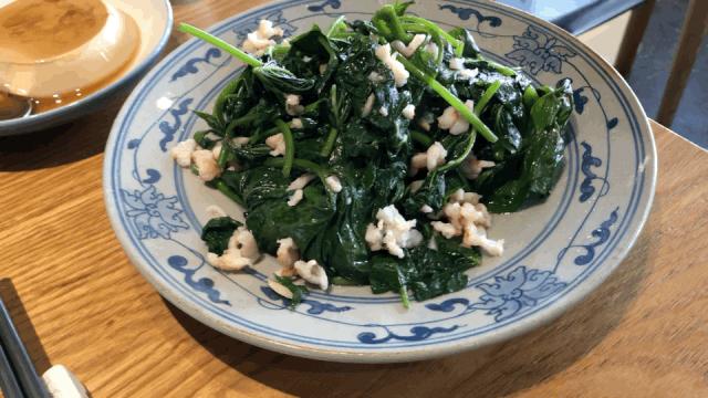 胃痛吃什么美食最好（胃痛喝什么粥好一点）