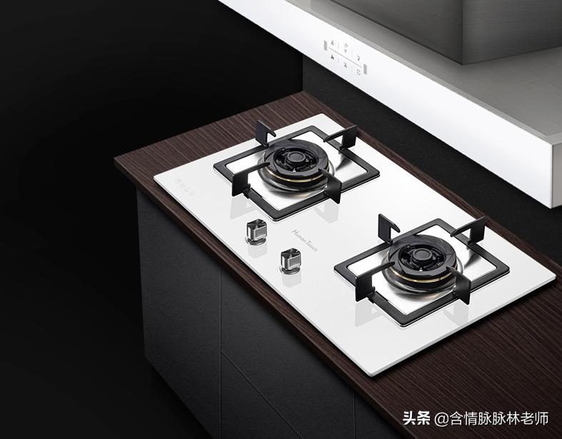 燃气灶总成漏气怎么维修